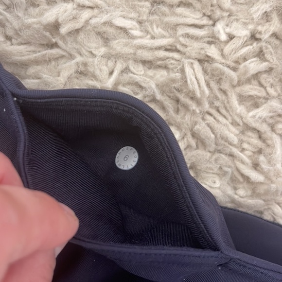 Lululemon pants - Picture 4 of 4